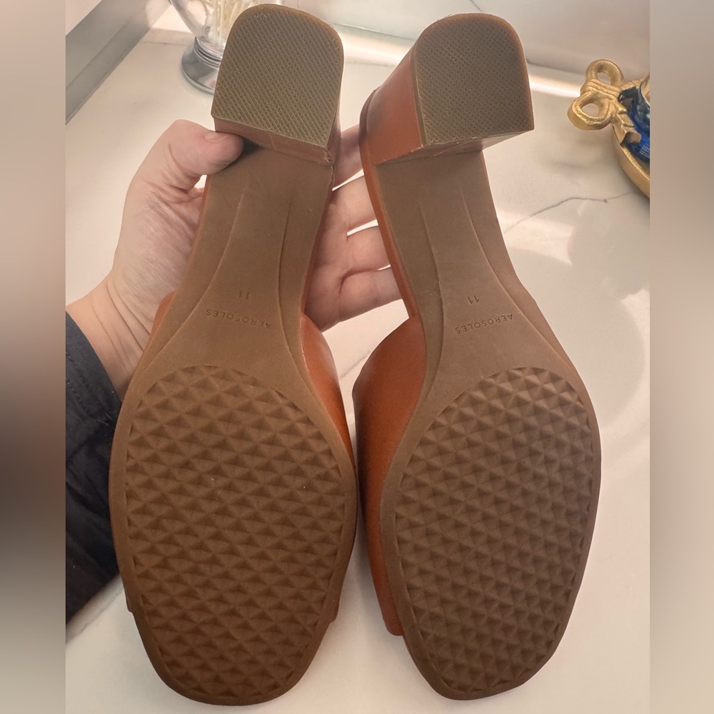AEROSOLES Women's Brown Mules - Picture 3 of 5